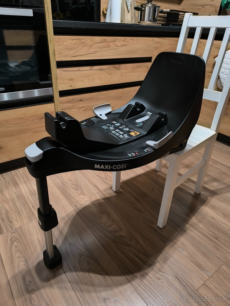 Maxi Cosi Pebble 360 rok 2021 - 13