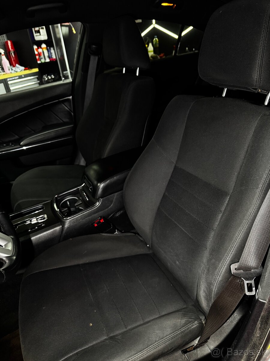 Dodge Charger R/T 5,7L HEMI - 13