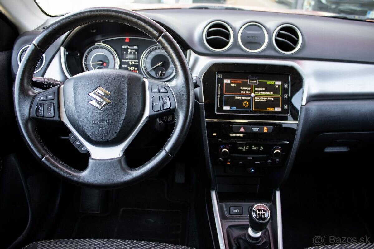 Suzuki Vitara 1.4 2WD / 103kW / M6 / 2018 - 13