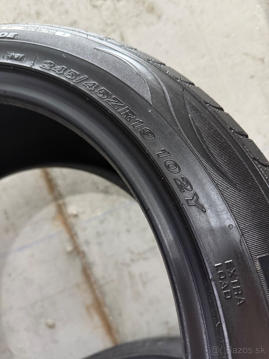 Letné pneumatiky 245/45/19 Nexen NFera SU1 - 13