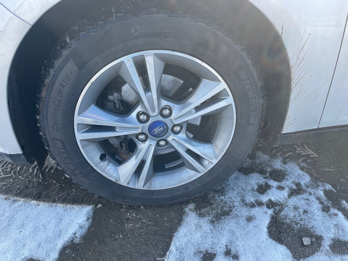 Predam Ford Focus - 13