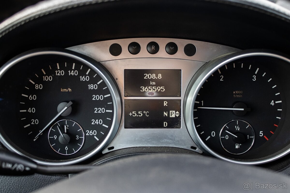 Mercedes-Benz ML 350 CDI 4MATIC, (2011) - 13