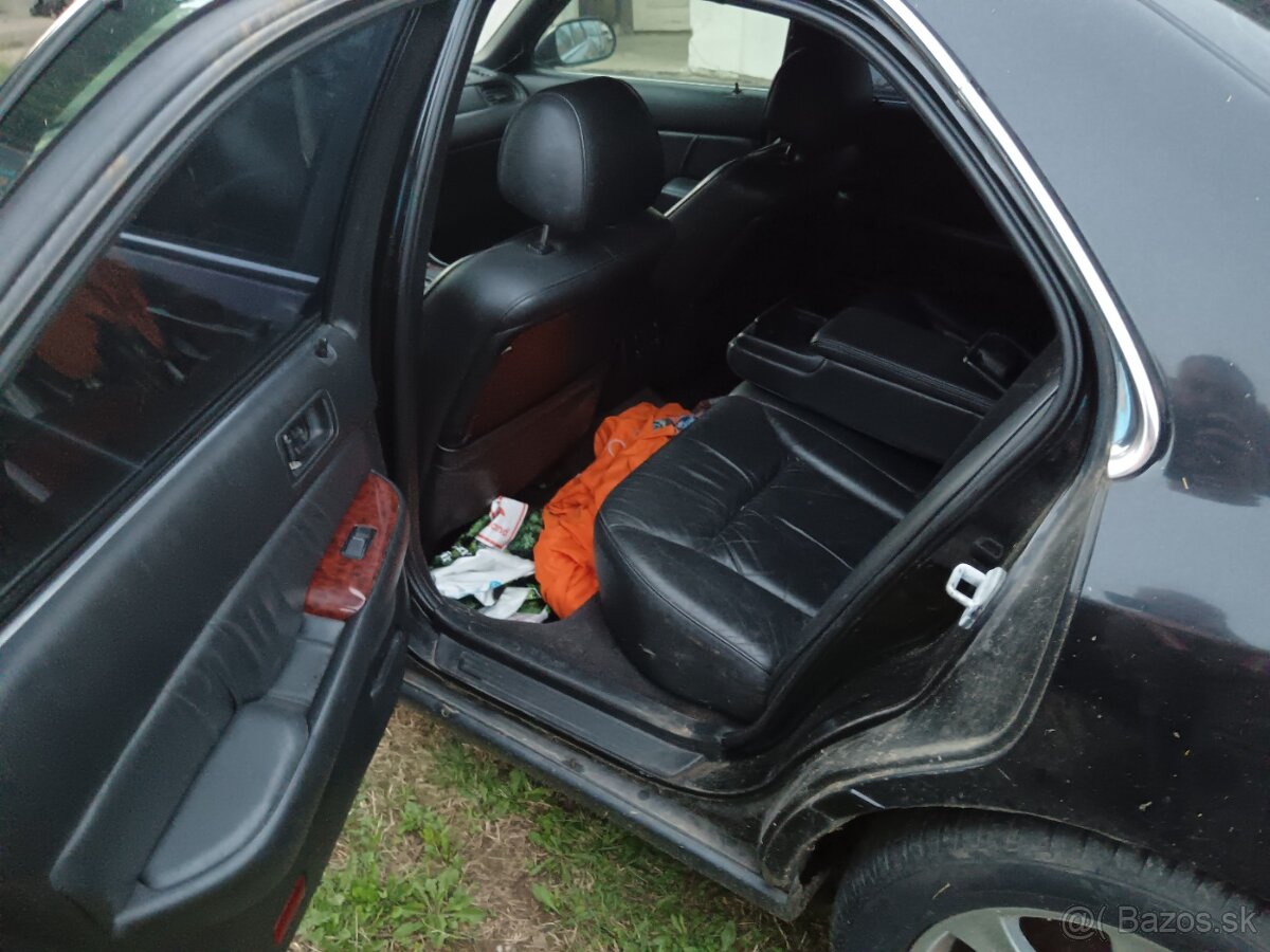 Honda legend 3.5i V6 151kw - 13