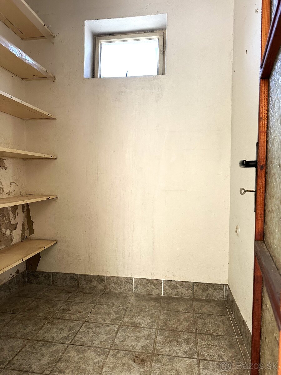 Na predaj dom s veľkým pozemkom 1216m2 Ivanka pri Dunaji - 13