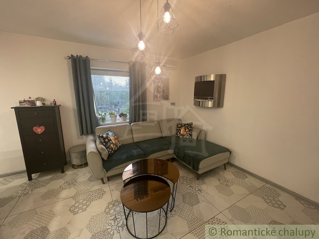 Znížená cena Priestranný rodinný dom vhodný aj na podnika - 13