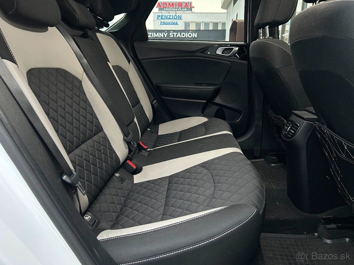 KIA ProCeed GT-Line 1.4 T-GDi - 13