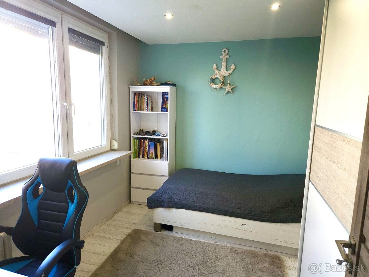 Na predaj kompletne zrekonštruovaný 3 izbový byt - 13