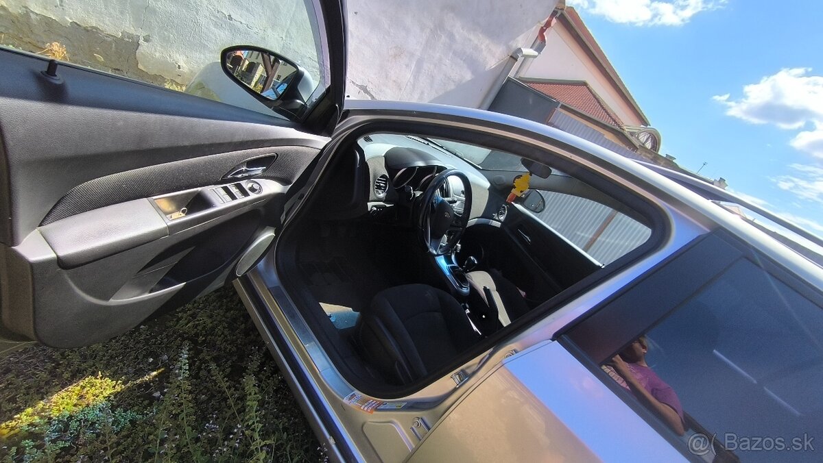 Chevrolet Cruze Wagon 1.6 9LPG - 13