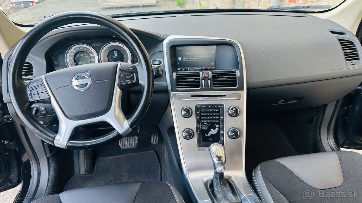 Volvo XC60 -D4 AWD - 13