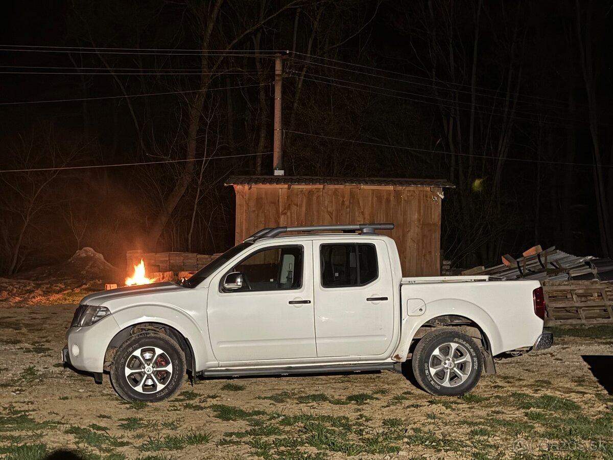 NISSAN NAVARA D40 DOUBLE CAB - 13