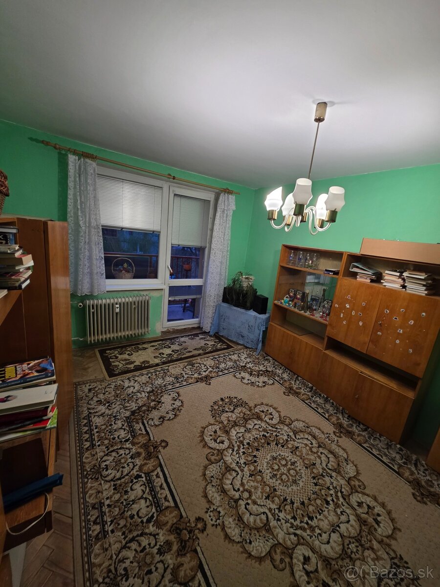 3 izbový byt s balkónom Budovateľská - 13