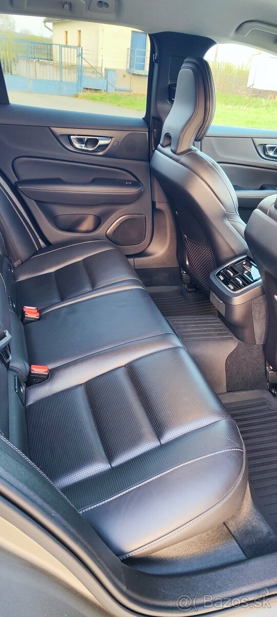 Volvo V60 D4 Inscription - 13