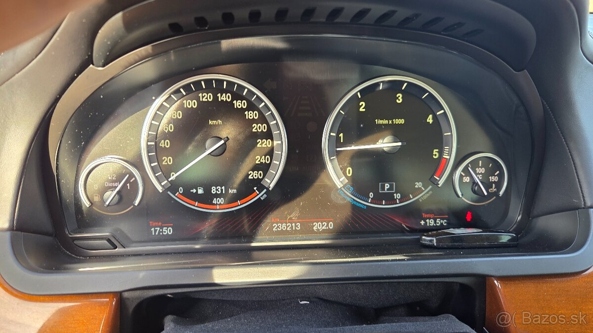 BMW 740d xDrive - 13