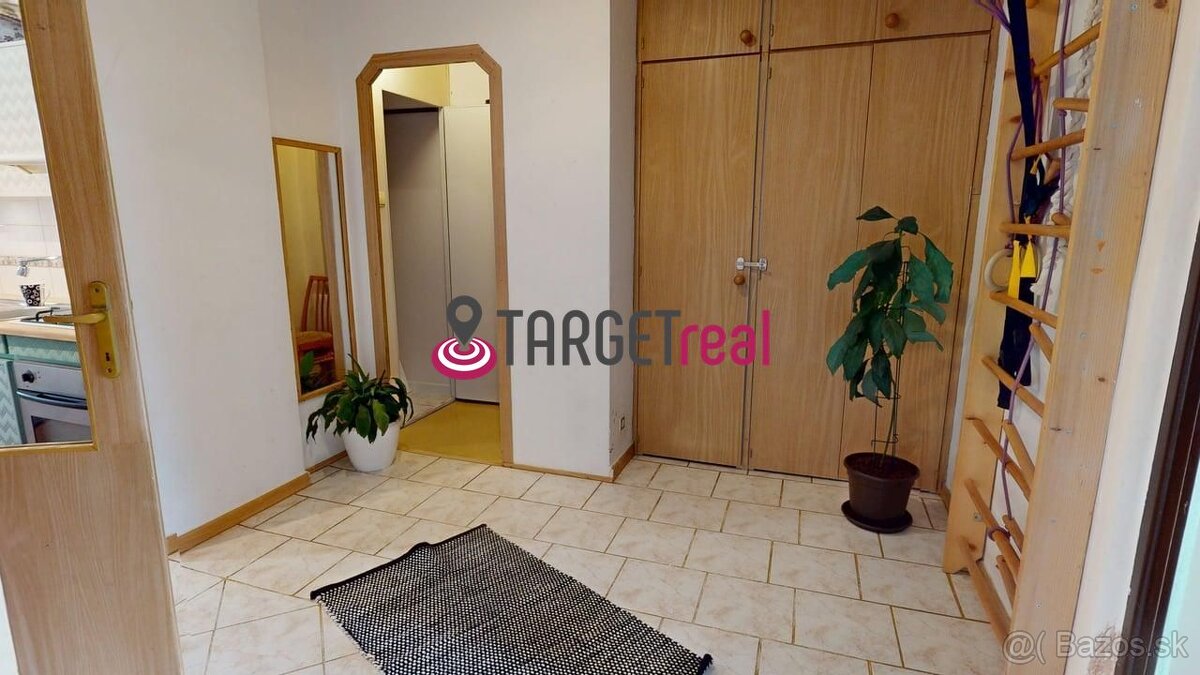 TARGETreal | ZNÍŽENÁ CENA NA PREDAJ 3- IZBOVÝ BYT V MARTINE- - 13