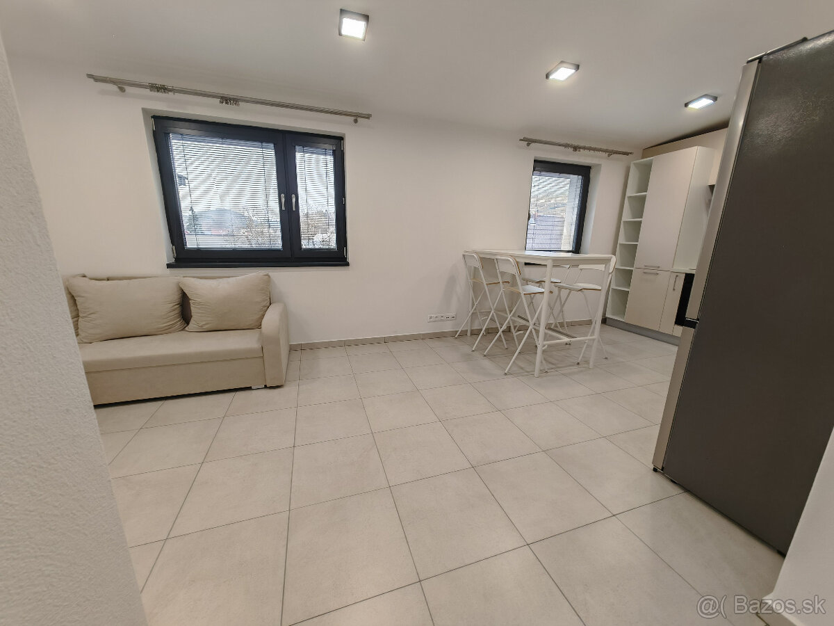 2 izbový byt na prenájom PB ihneď voľný - 13