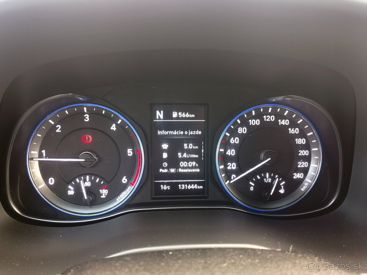 Hyundai kona 4x4 automat - 13