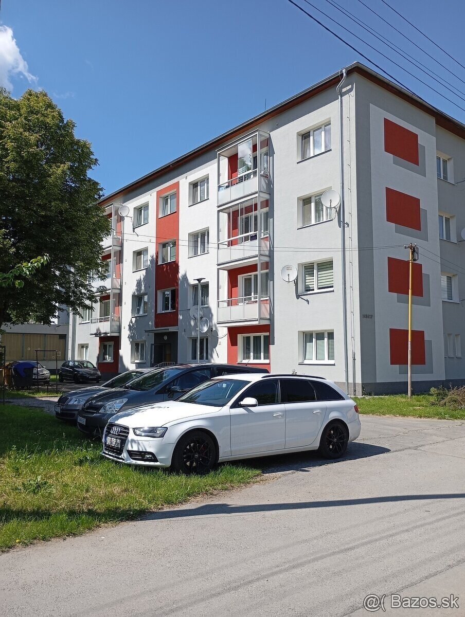 na predaj 3 izbový krásny byt v Ladcoch - 13