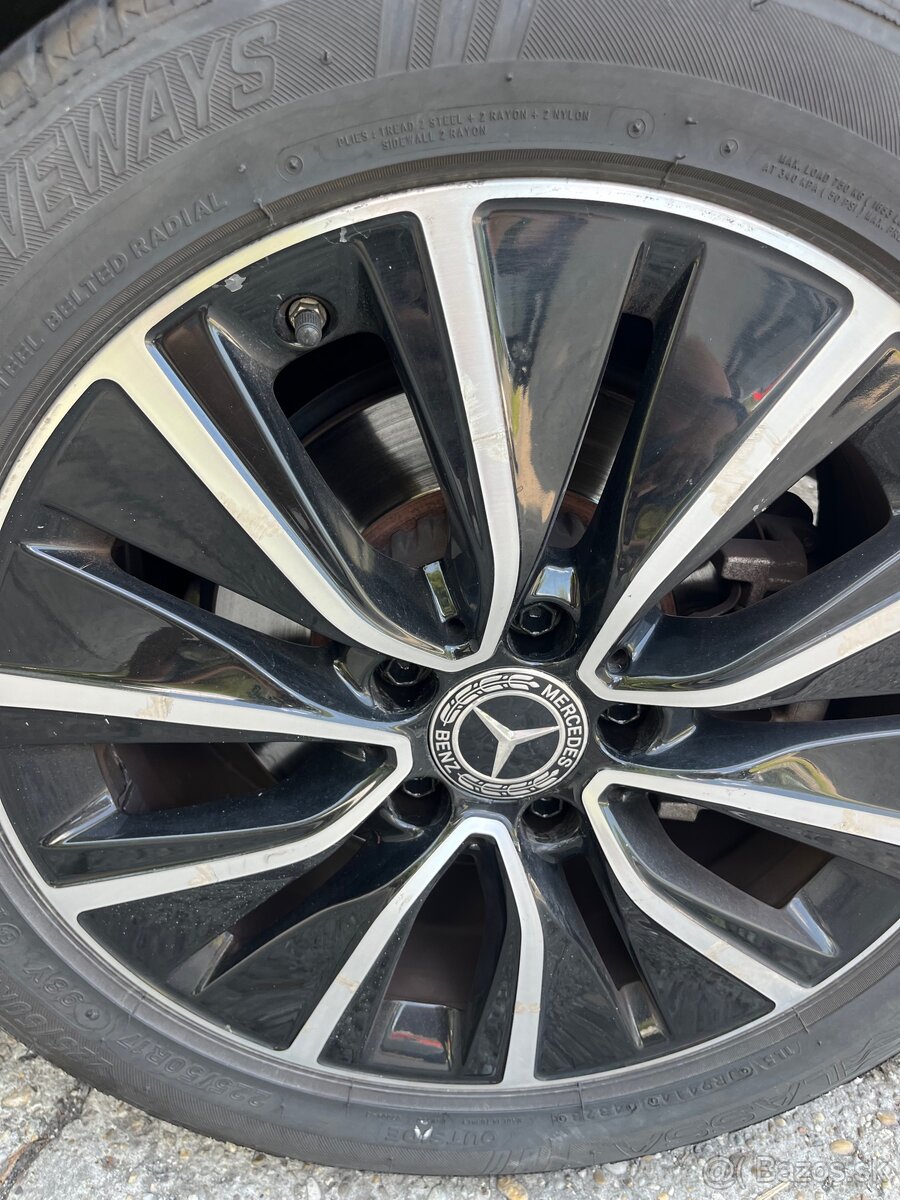 Mercedes-Benz C 220 trieda - 13