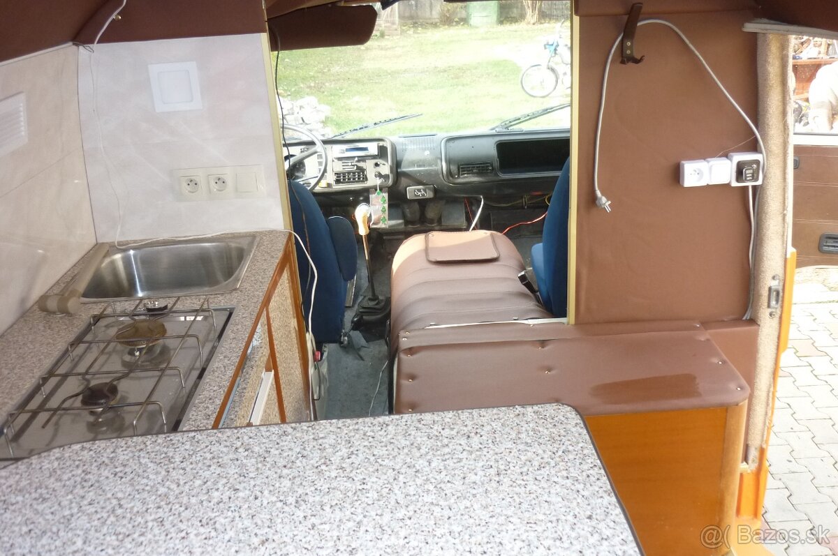 Predám retro karavan VW LT - 13