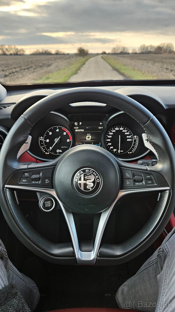Alfa Romeo Stelvio 2.2 JTD 190k Q4 | Letná/zimná sada kolies - 13