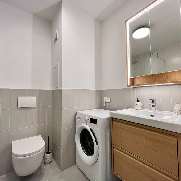 Moderný 3-izbový byt po kompletnej rekonštrukcii na ulici Ba - 13