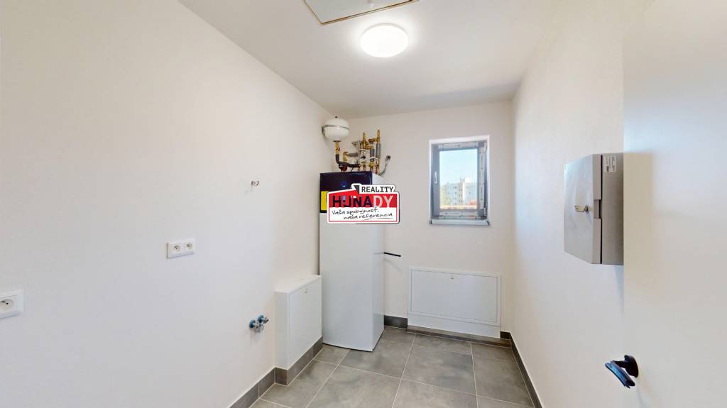 (608 m²) NOVOSTAVBA DOMU V LEVOČI - 13