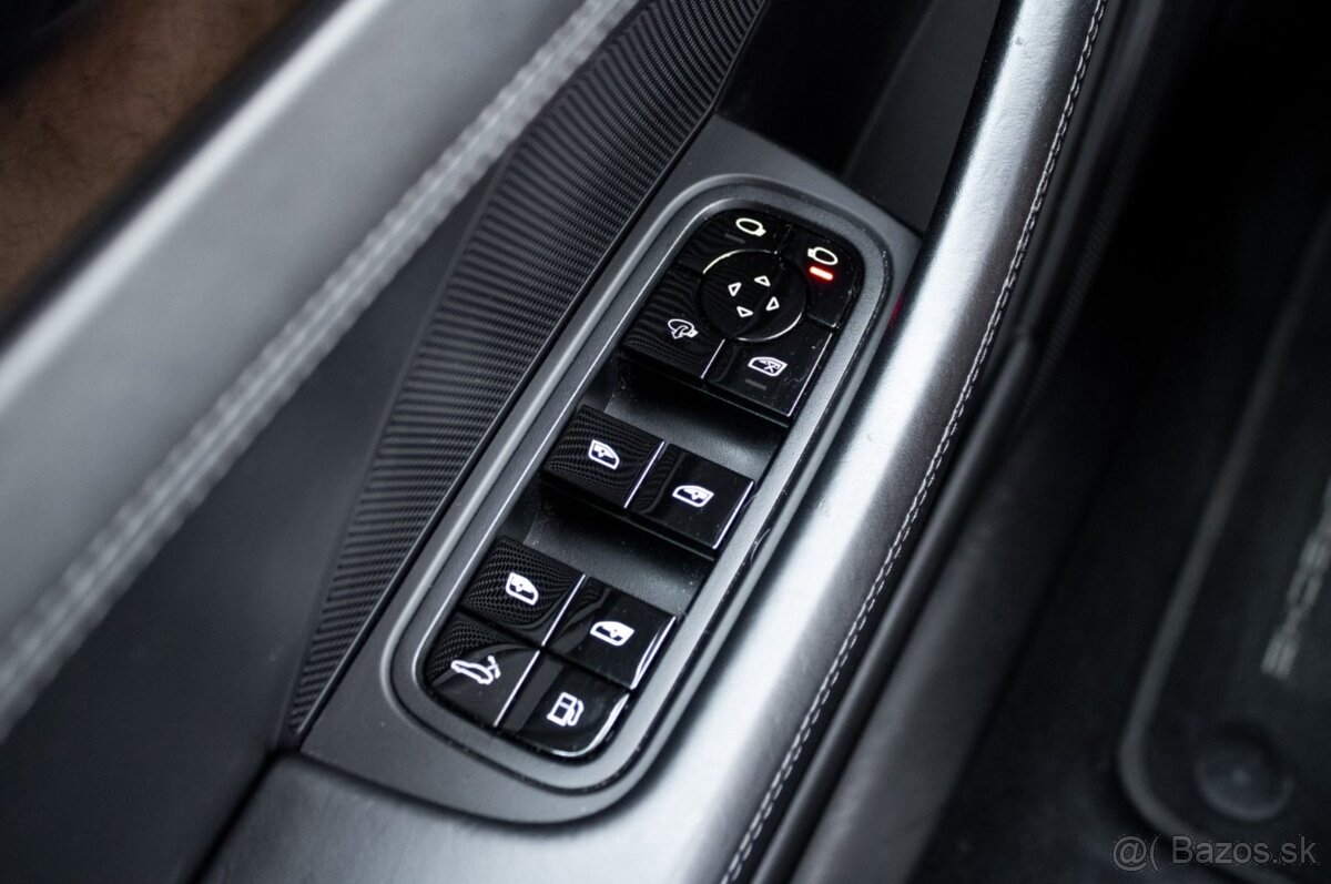 Porsche Panamera 4 E-Hybrid 4x4 A/T - 13