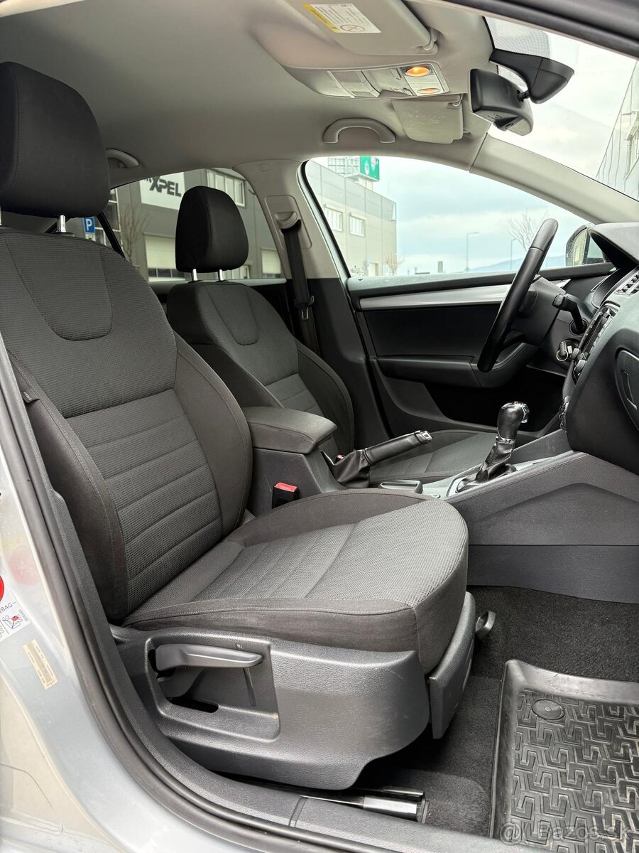 Škoda Octavia III 1.6 TDI Style DSG - 13