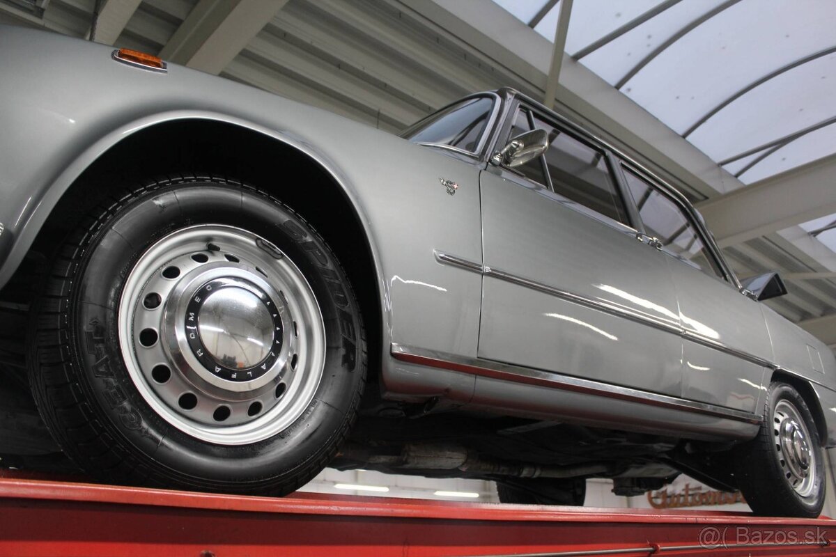 Alfa Romeo Giulia 1600 S 1968 - 13