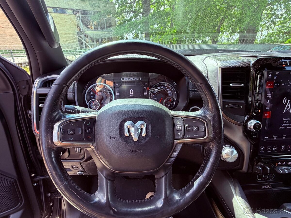 Dodge RAM 1500 Limited Edition - 13