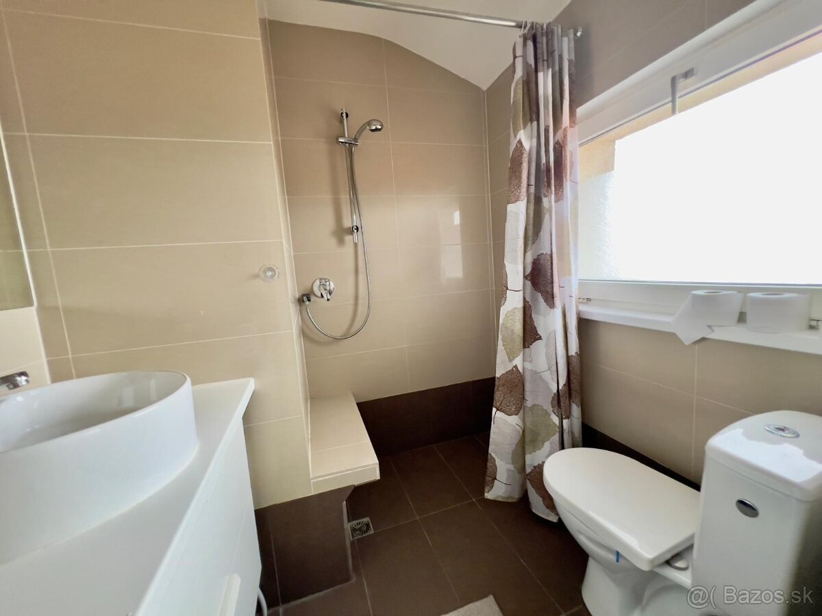 Samostatný 3i i byt v RD v Lamači - 13