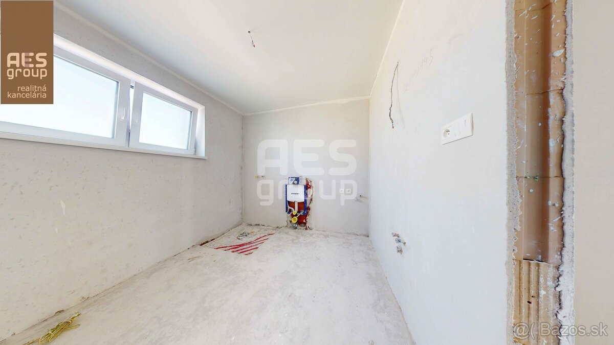 SKOLAUDOVANÉ, PREDAJ, 5 izbový dom, Nová Alej Martina Benku - 13