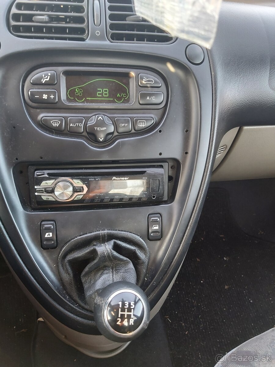 Citroën Xsara Picasso 2.0 HDi SX - 13