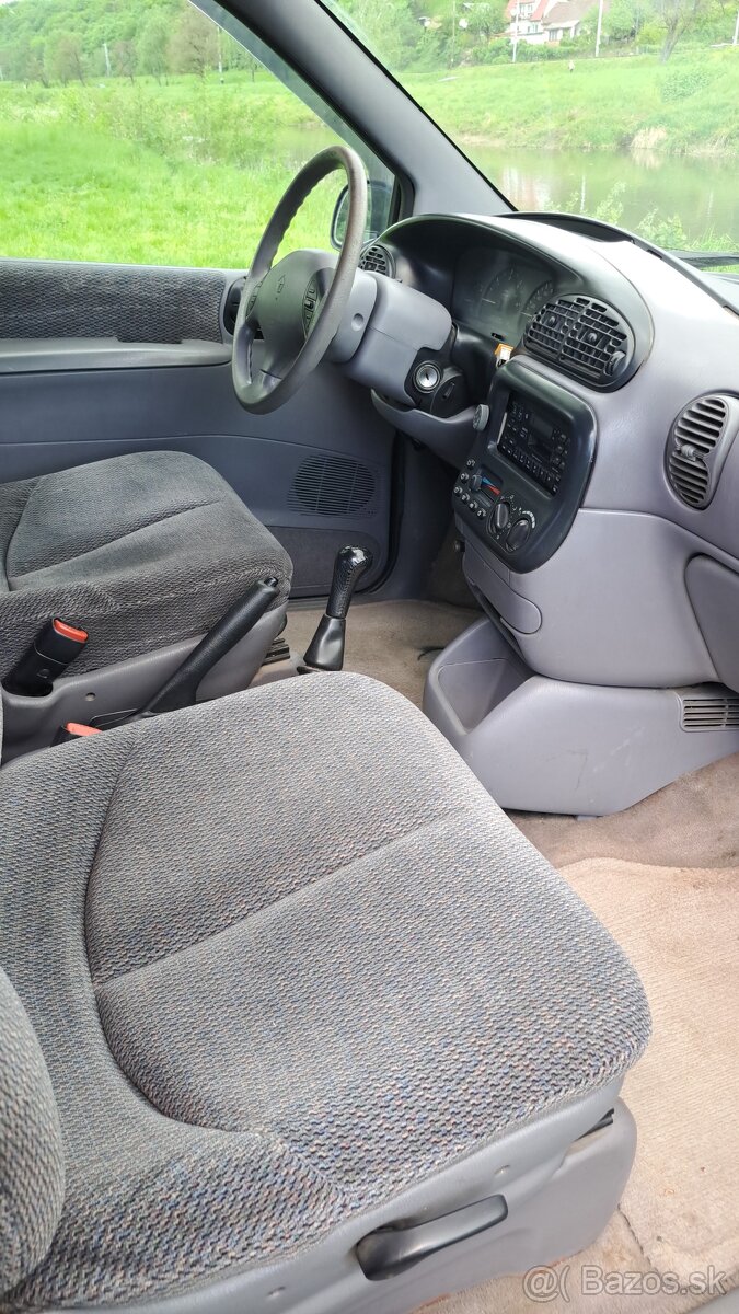 Predam Chrysler grand voyager - 13