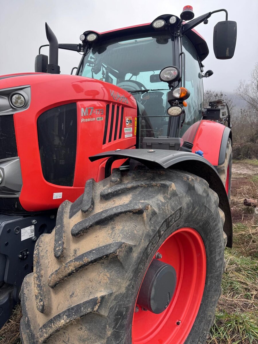 Traktor Kubota M7173 Premium KVT - 13