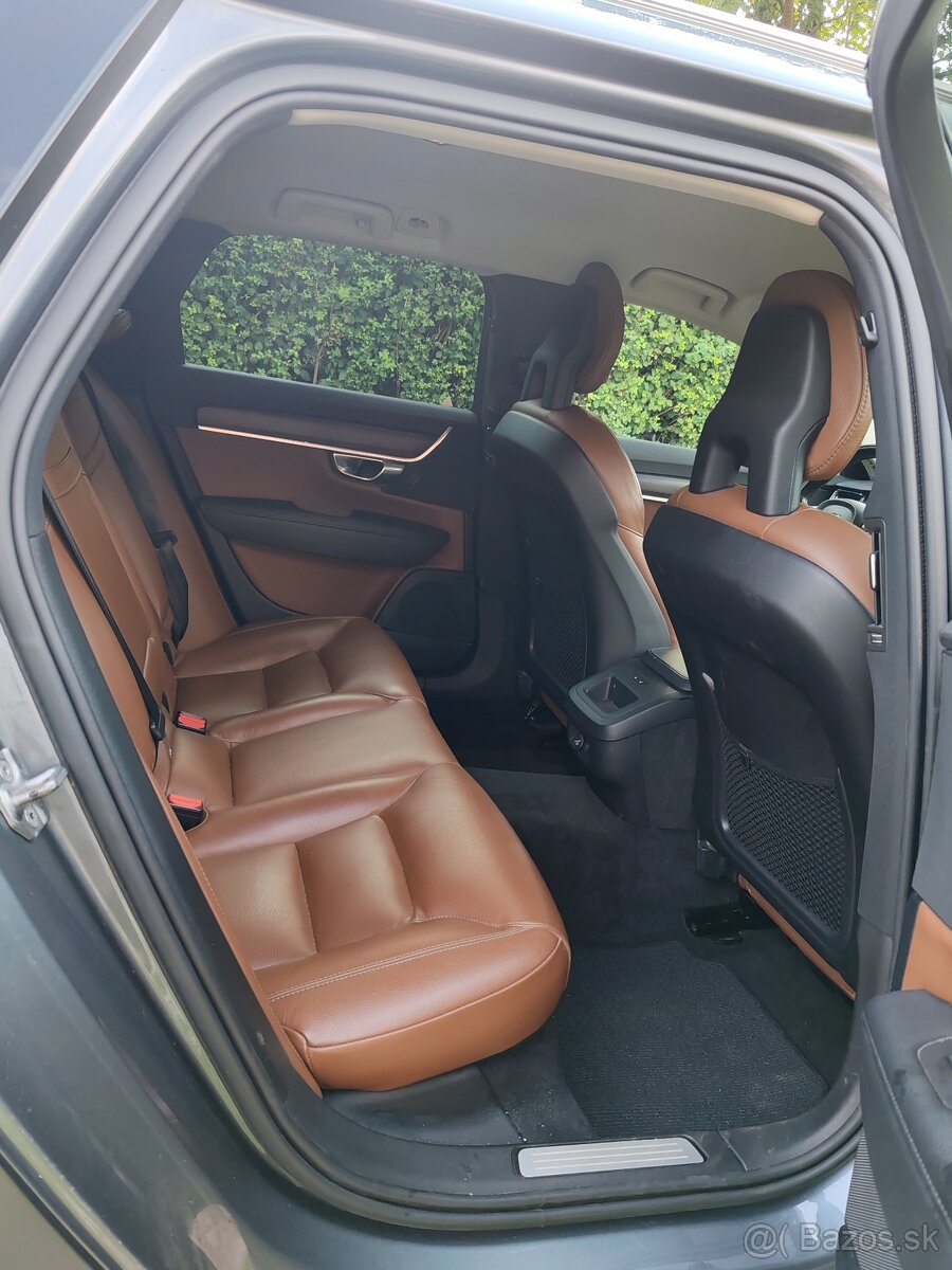 Volvo V90 Cross Country 4x4 AKCIA - 13