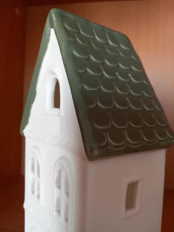 Keramický Led domček vysoký 22x10,5x8 cm - 13