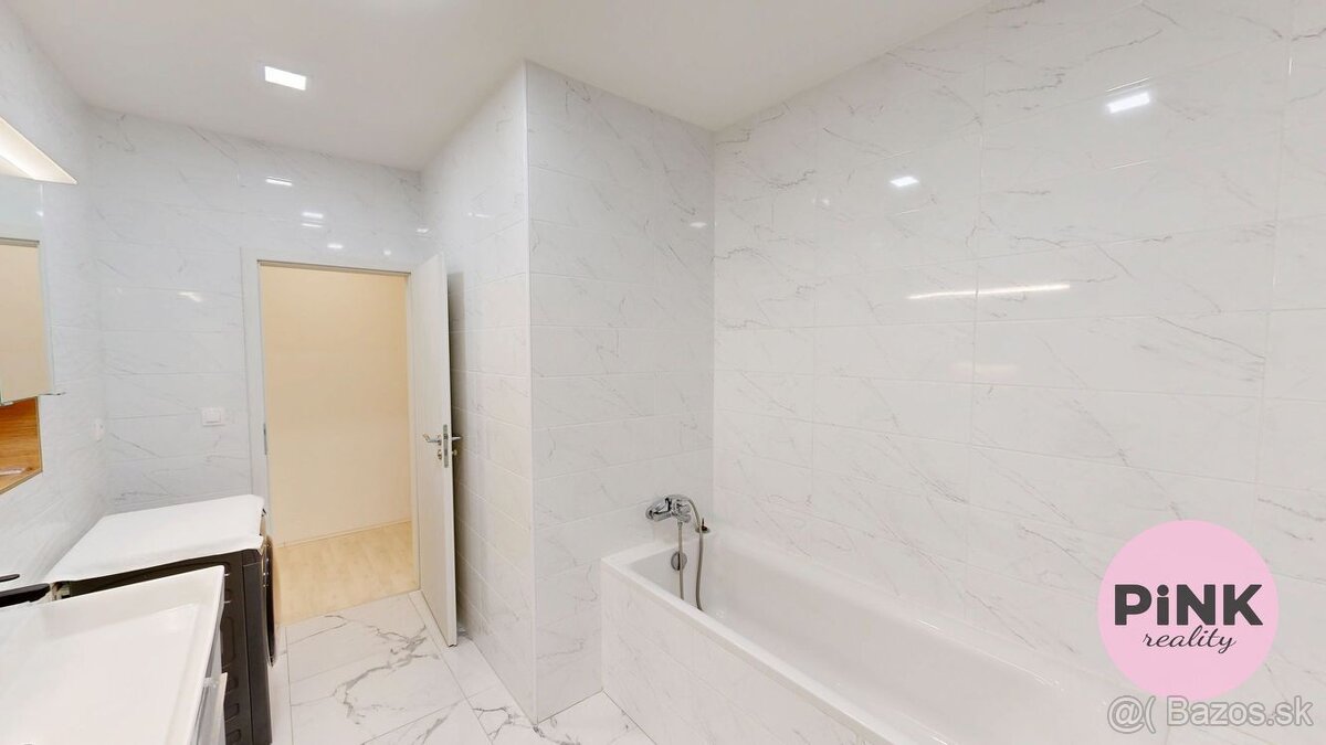 PINK Reality Prenájom moderného 3-izbového bytu – Galanta, H - 13
