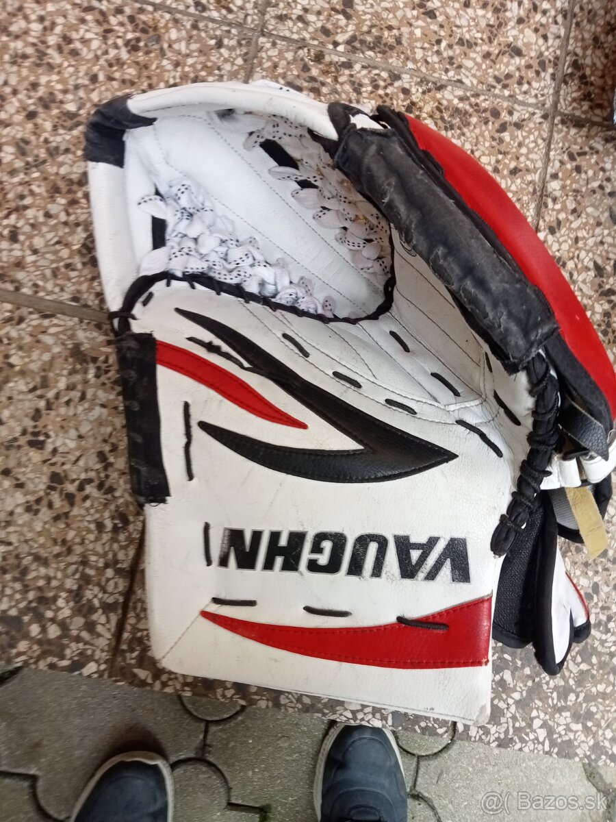 Brankárska výstroj - 13