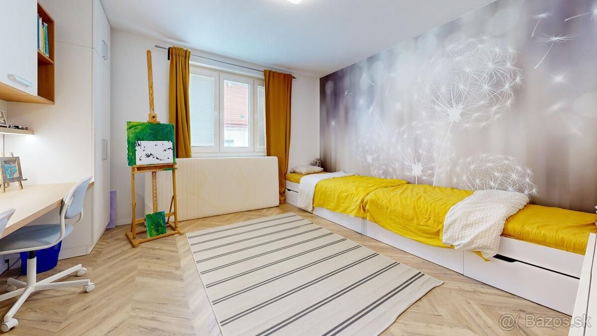 Krásny 3izb.byt v úplnom centre v oplotenom areáli s vlastný - 13