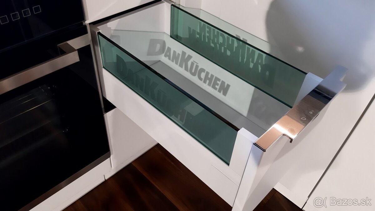 predám kuchynskú linku - 13