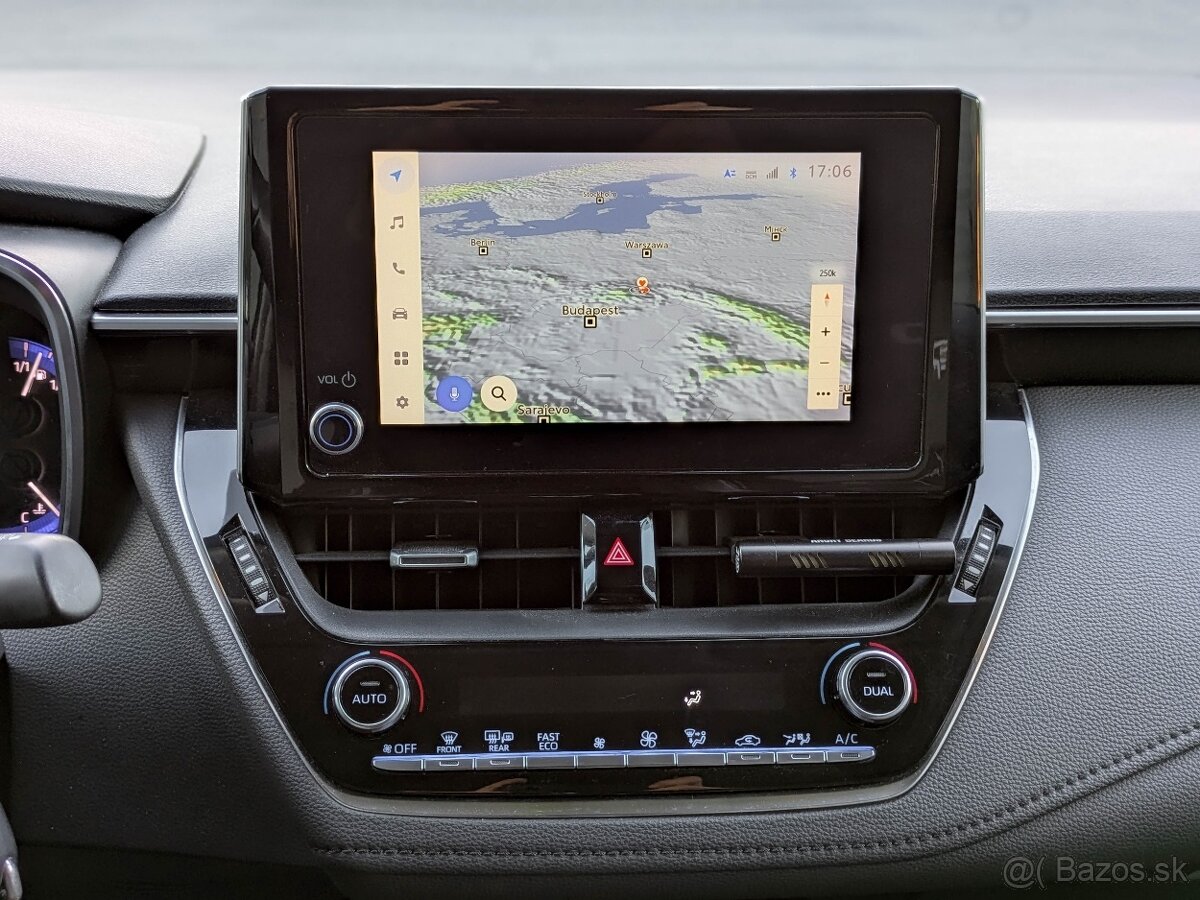 Toyota Corolla 1.5 Dynamic Force Style 92kW, 1. majiteľ - 13