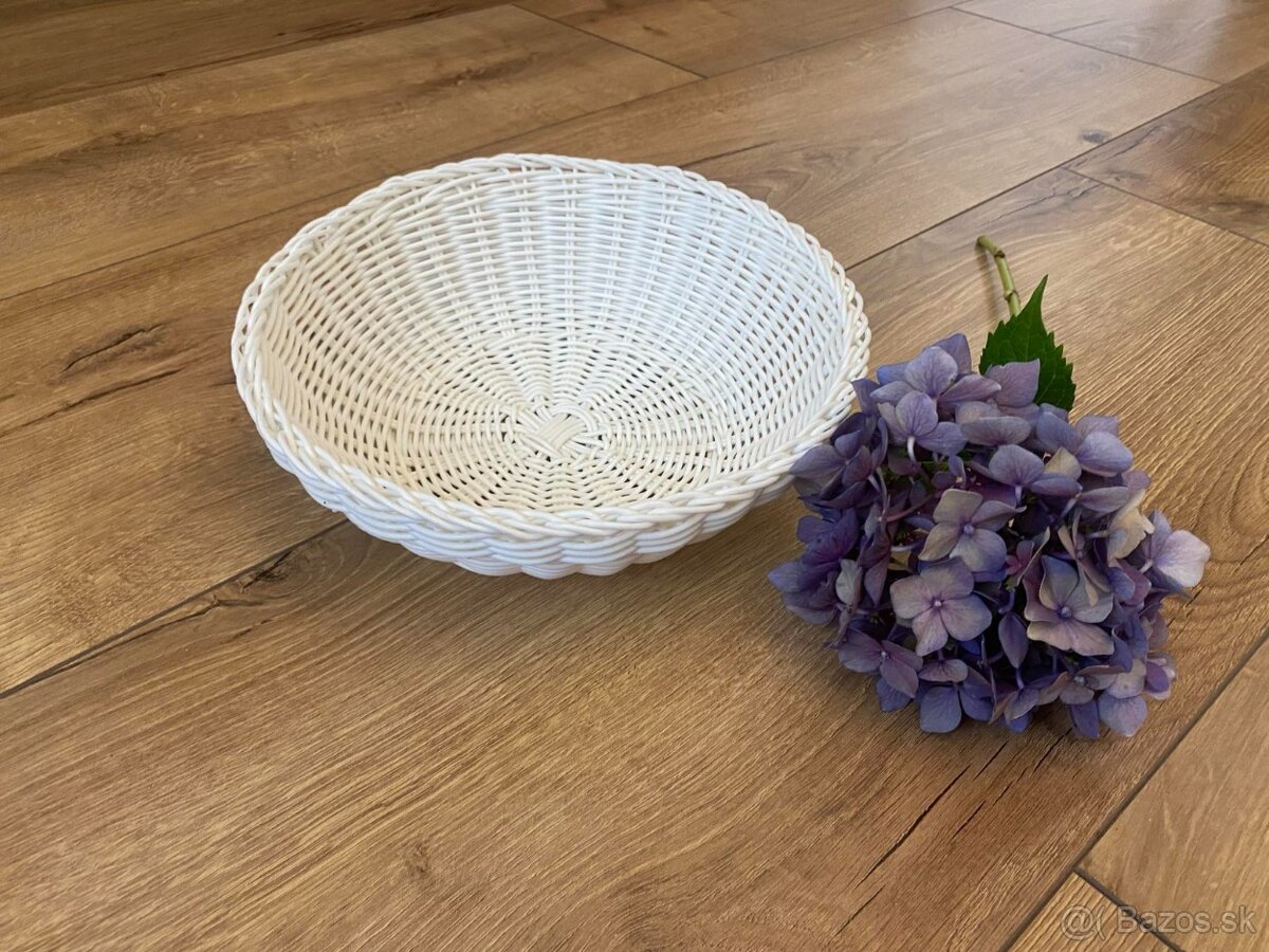 Plastový košík na pečivo - 13