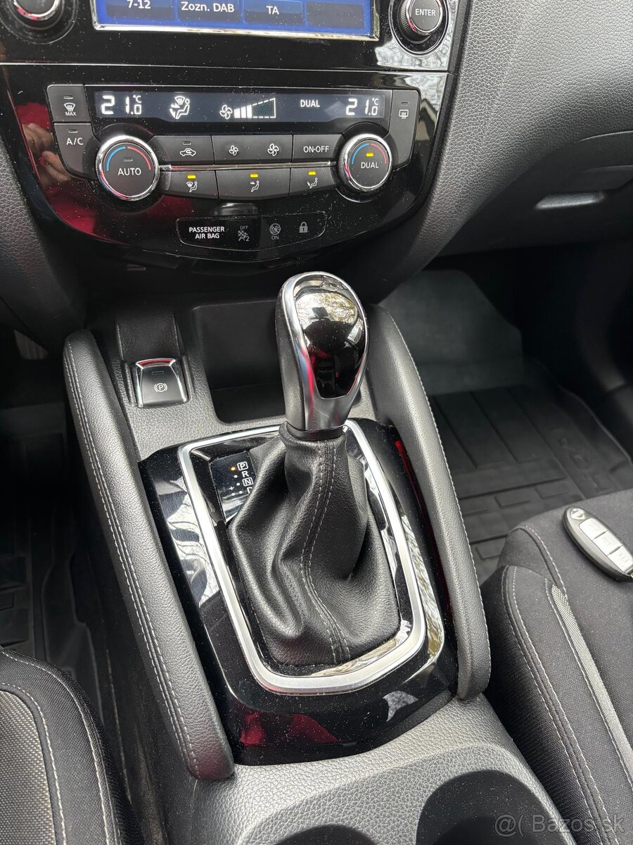 Nissan Qashqai 1.6 dCi 130 Tekna+ Xtronic - 13