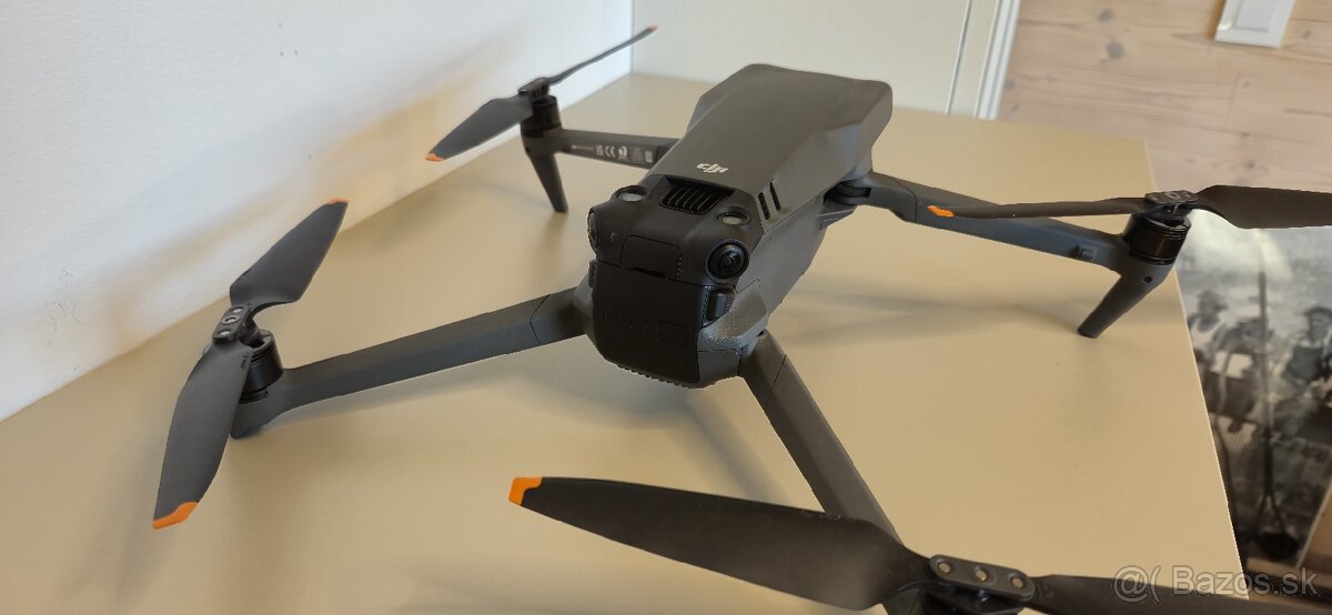 DJI Mavic 3 Classic + DJI RC - 13
