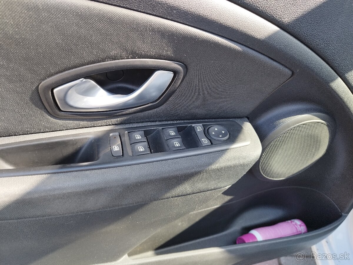 Renault Megane 1.6 benz - 13