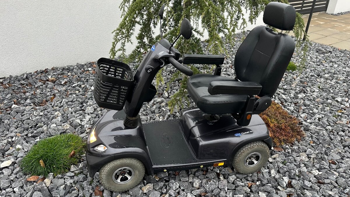 Predam Kvalitný elektrický vozík Invacare Comet - Alpine sta - 13