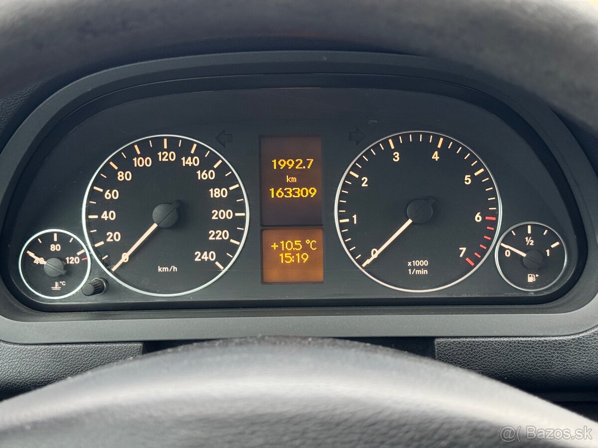 Mercedes-Benz A trieda 150 Classic - 13