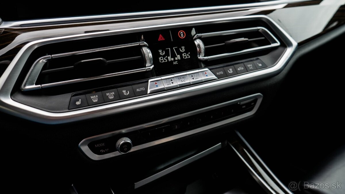 BMW X5m xDrive30d A/T - 13