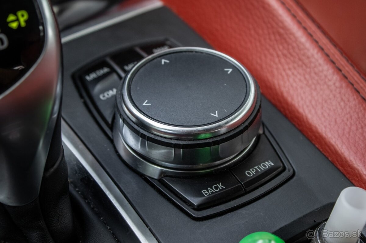 BMW X6 xDrive M-packet AT/8 3.0D / DPH - 13